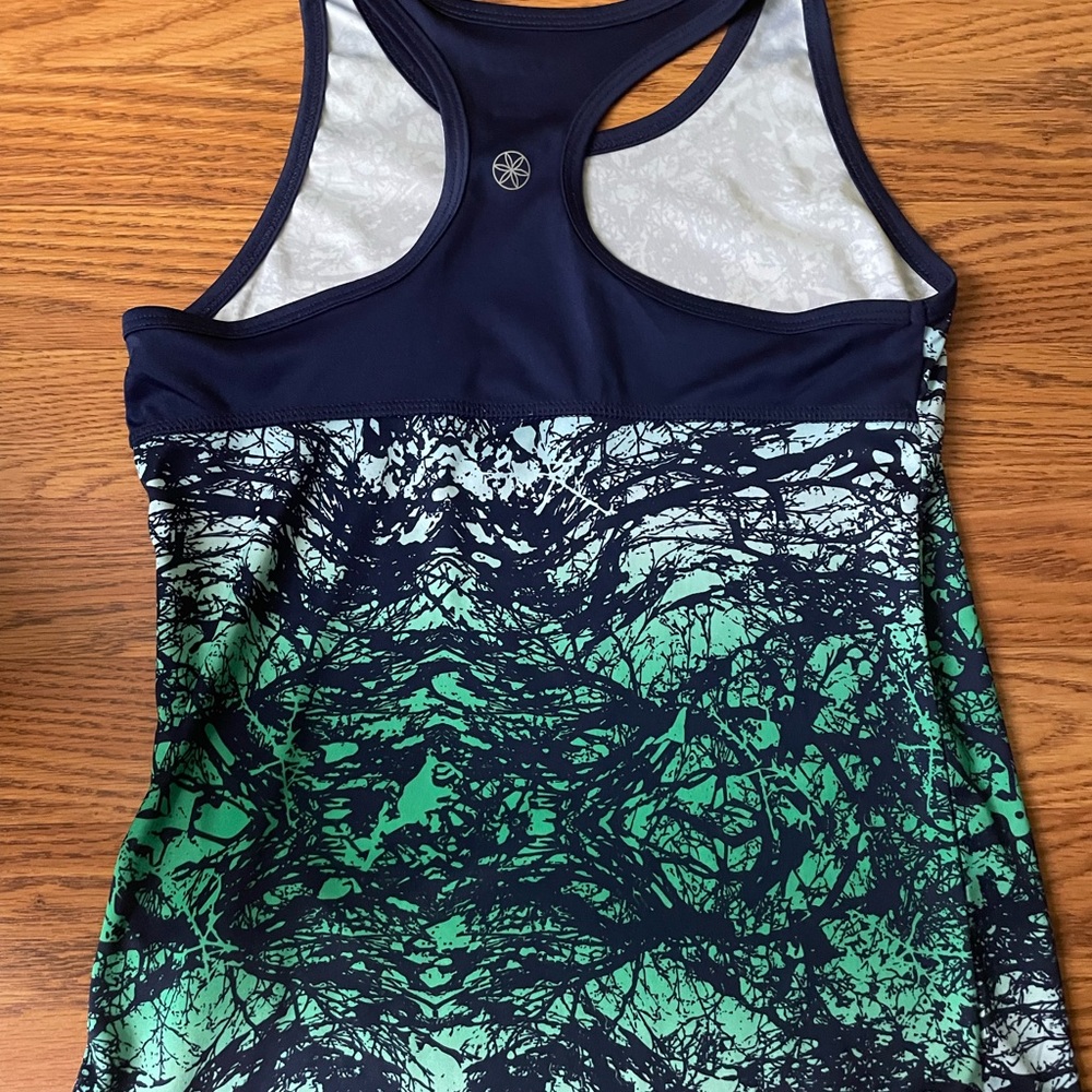 Workout top from Gaaim - Picture 3 of 3